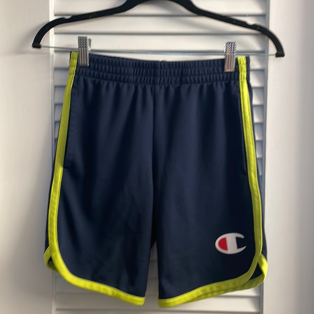 Champion Shorts With Pockets, YellowTrim & Side Stripes & Iconic Logo - Boys M
